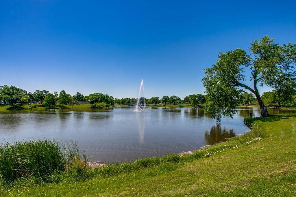 1027 Eldorado Avenue, Dallas, TX 75208 Walkable to Lake Cliff Park
