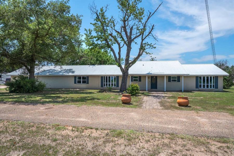 Property photo for 800 Vz County Road 4105, Canton, TX