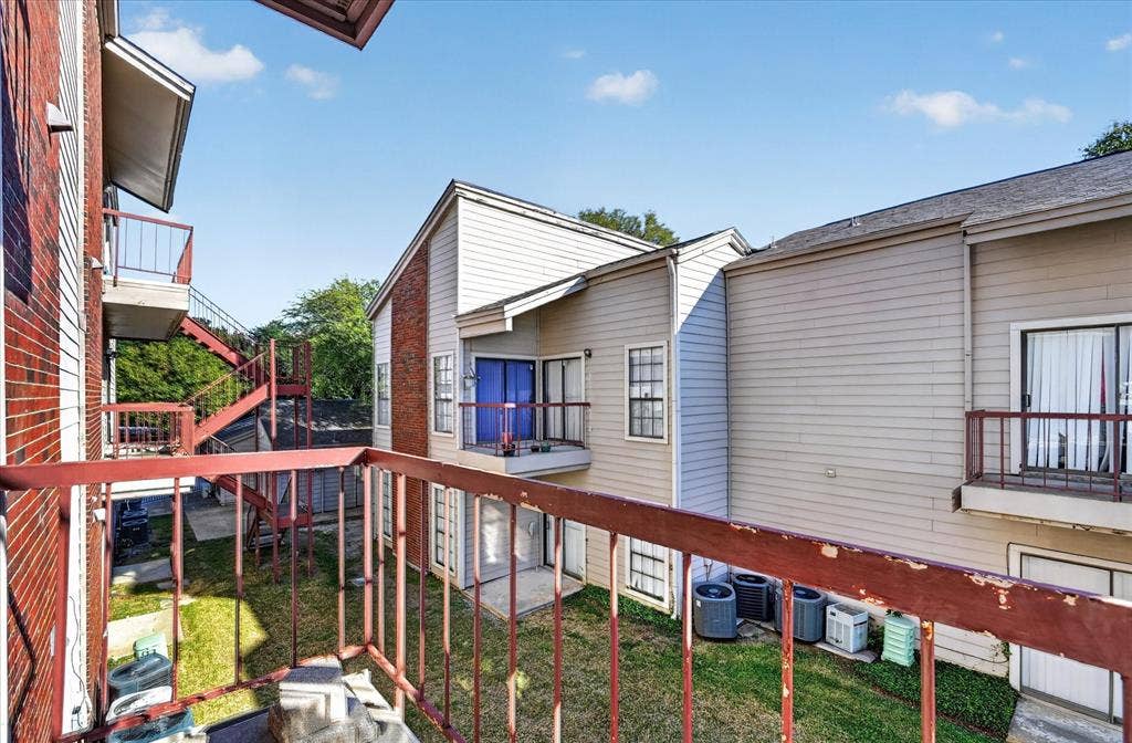9737 Whitehurst Drive, #51, Dallas, TX 75243 9737 Whitehurst Drive, #51, Dallas, TX 75243