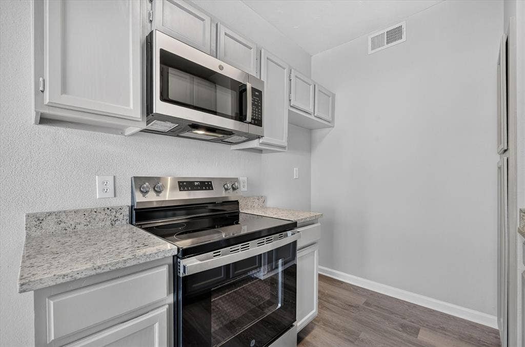 9737 Whitehurst Drive, #51, Dallas, TX 75243 9737 Whitehurst Drive, #51, Dallas, TX 75243