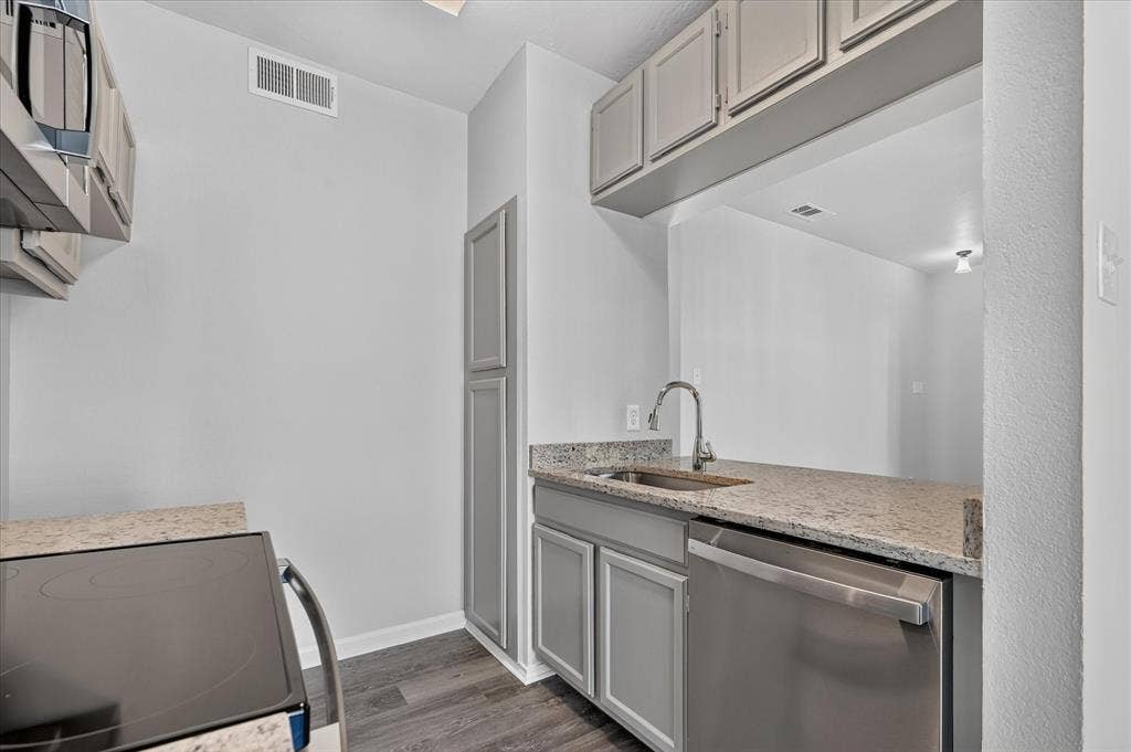 9737 Whitehurst Drive, #51, Dallas, TX 75243 9737 Whitehurst Drive, #51, Dallas, TX 75243