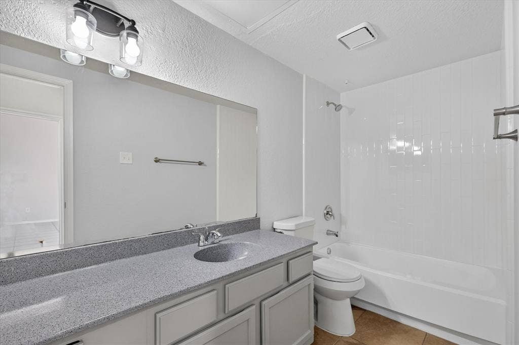 9737 Whitehurst Drive, #51, Dallas, TX 75243 9737 Whitehurst Drive, #51, Dallas, TX 75243