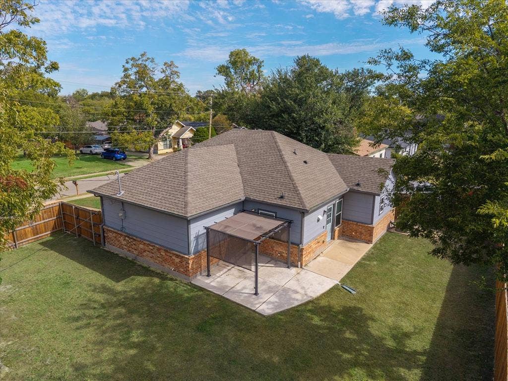 2115 Jones Street, Greenville, TX 75401 2115 Jones Street, Greenville, TX 75401