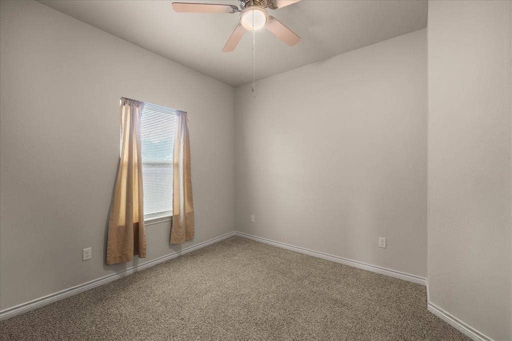 2115 Jones Street, Greenville, TX 75401 2115 Jones Street, Greenville, TX 75401