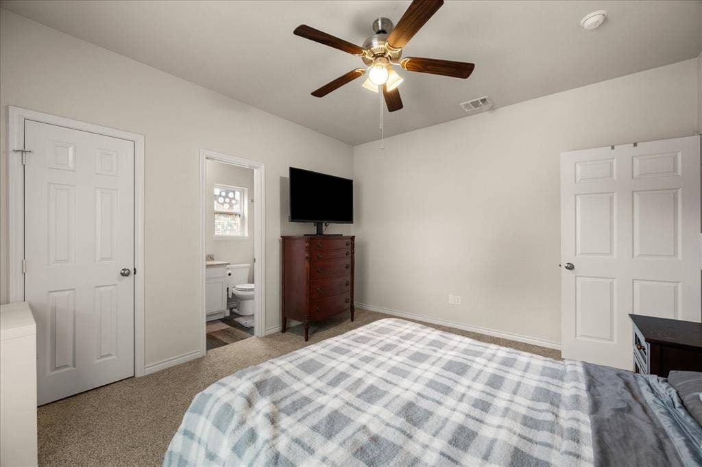 2115 Jones Street, Greenville, TX 75401 2115 Jones Street, Greenville, TX 75401