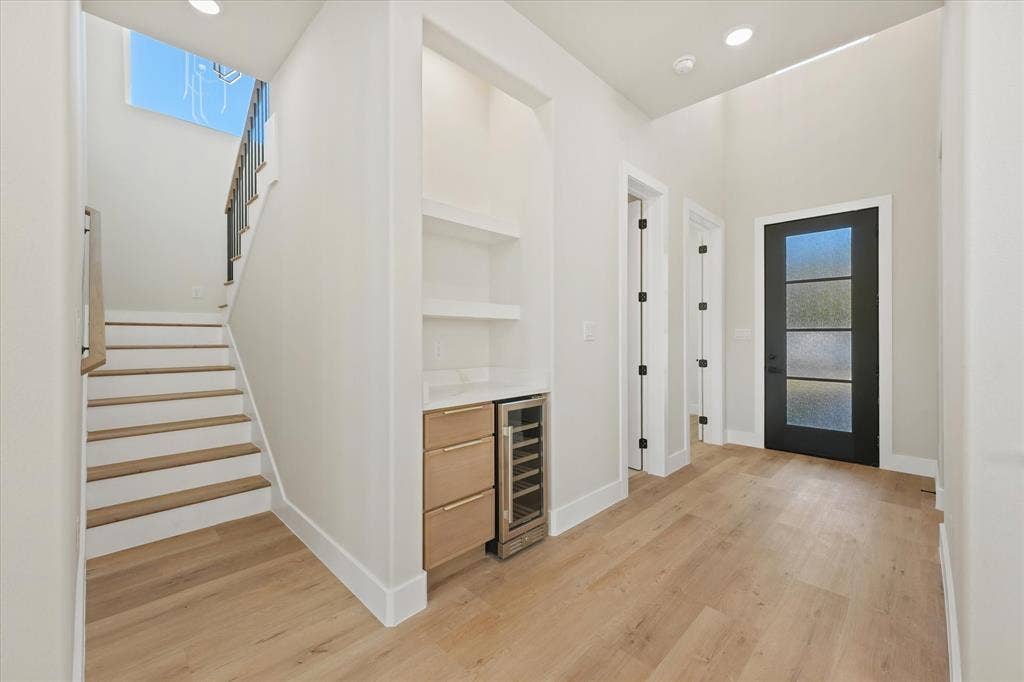 732 Fernwood Avenue, Dallas, TX 75203