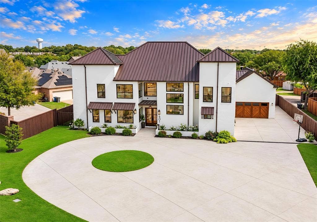 601 S Jupiter Road, Allen, TX 75002 Beautiful Drive Up Appeal