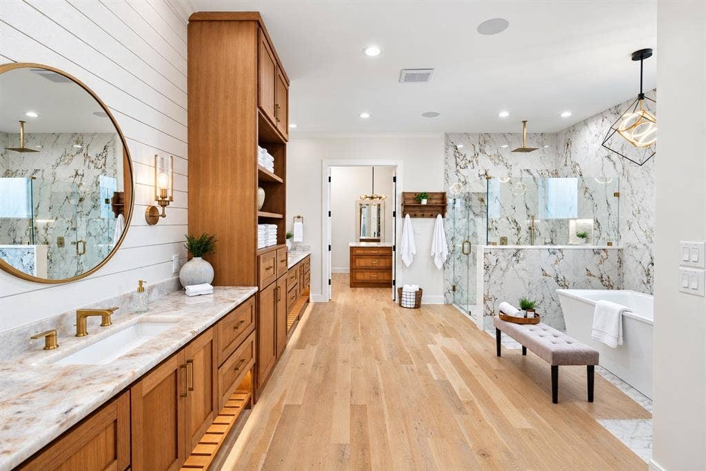 601 S Jupiter Road, Allen, TX 75002 Primary Bathroom