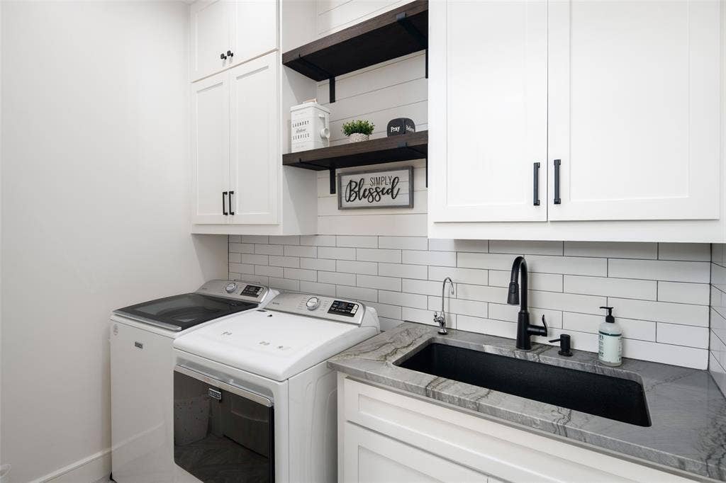 601 S Jupiter Road, Allen, TX 75002 601 S Jupiter Road, Allen, TX 75002