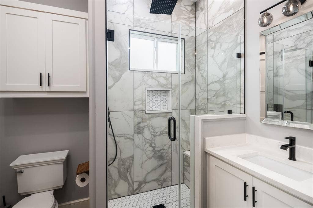 601 S Jupiter Road, Allen, TX 75002 601 S Jupiter Road, Allen, TX 75002
