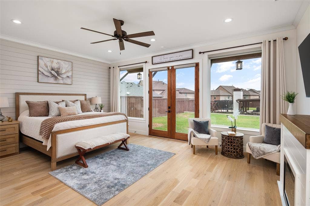 601 S Jupiter Road, Allen, TX 75002 Primary Bedroom Downstairs
