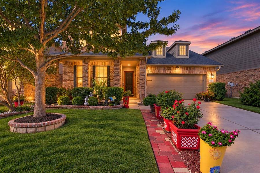 Property photo for 7505 Lake Vista Way, Fort Worth, TX
