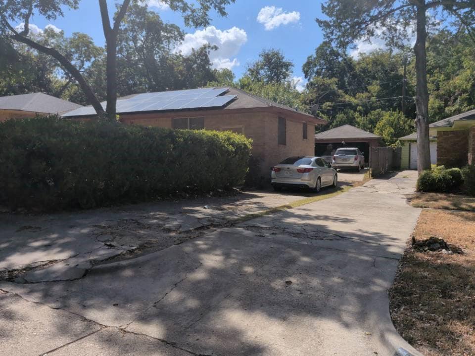 4909 Paloduro Lane, Dallas, TX 75216 4909 Paloduro Lane, Dallas, TX 75216
