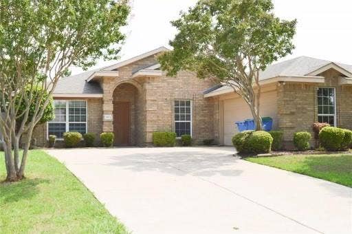 Property photo for 7402 Northpoint Drive, Rowlett, TX