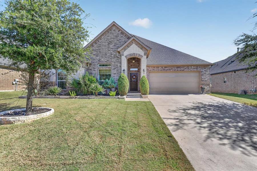 Property photo for 3925 Brookdale Road, Benbrook, TX