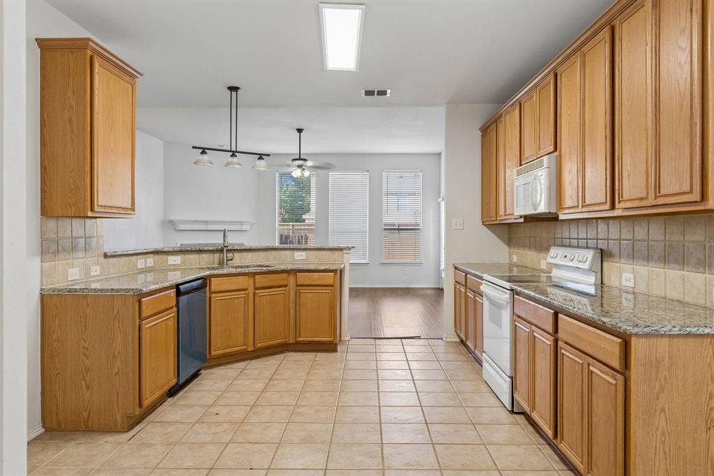1703 Broadmoor Drive, Allen, TX 75002 1703 Broadmoor Drive, Allen, TX 75002