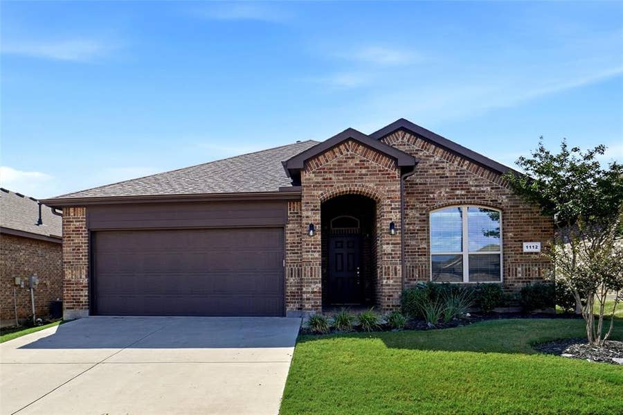 Property photo for 1112 Bowlus Drive, Fort Worth, TX