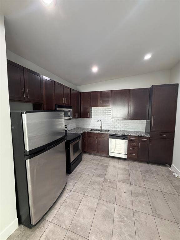 1107 S Ewing Avenue, #208, Dallas, TX 75216