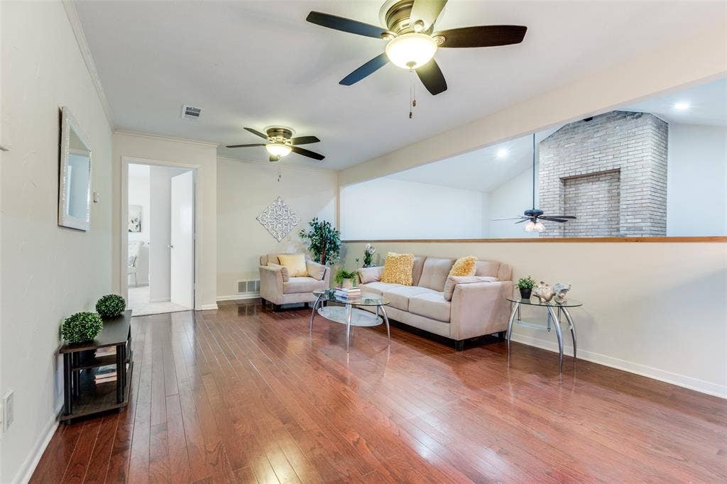 9506 Milltrail Drive, Dallas, TX 75238 9506 Milltrail Drive, Dallas, TX 75238