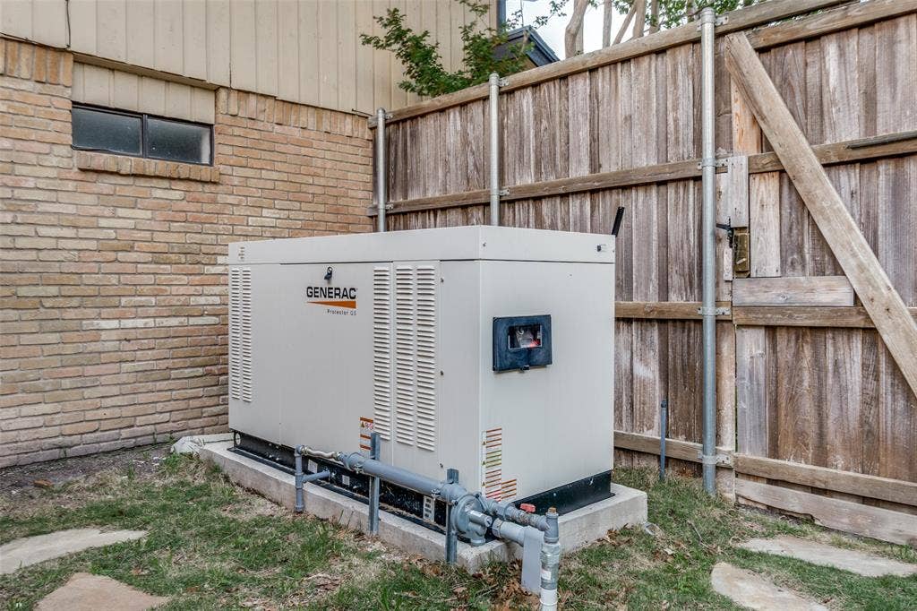 9506 Milltrail Drive, Dallas, TX 75238 9506 Milltrail Drive, Dallas, TX 75238