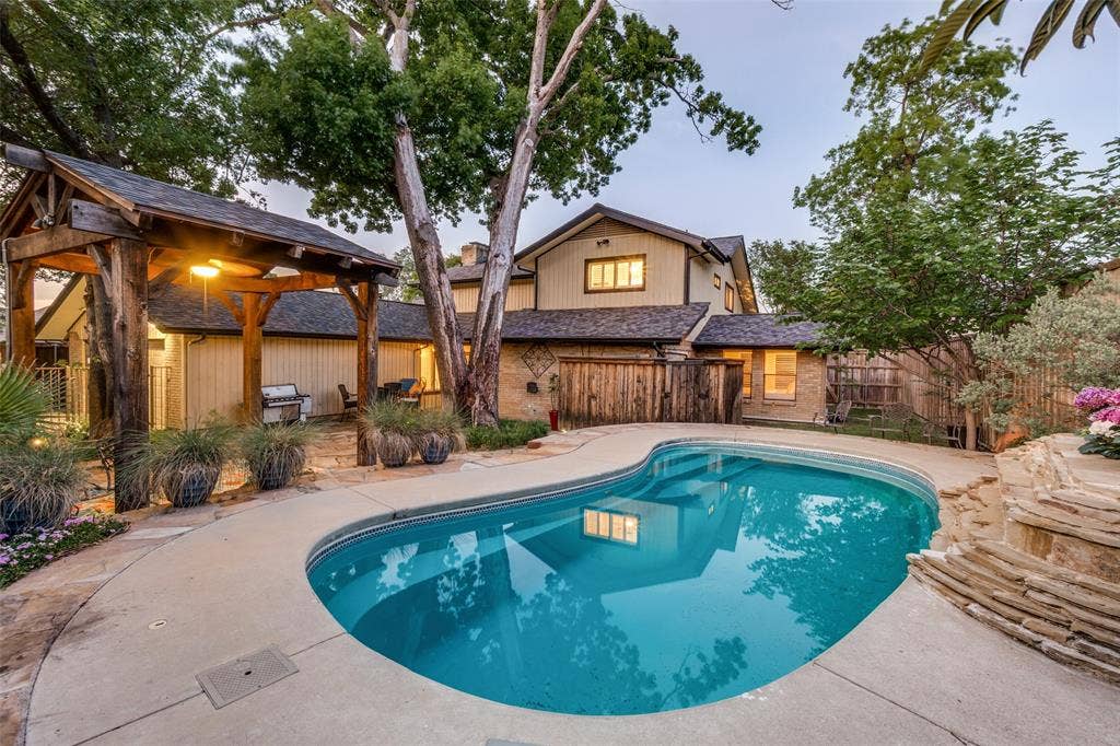 9506 Milltrail Drive, Dallas, TX 75238 9506 Milltrail Drive, Dallas, TX 75238