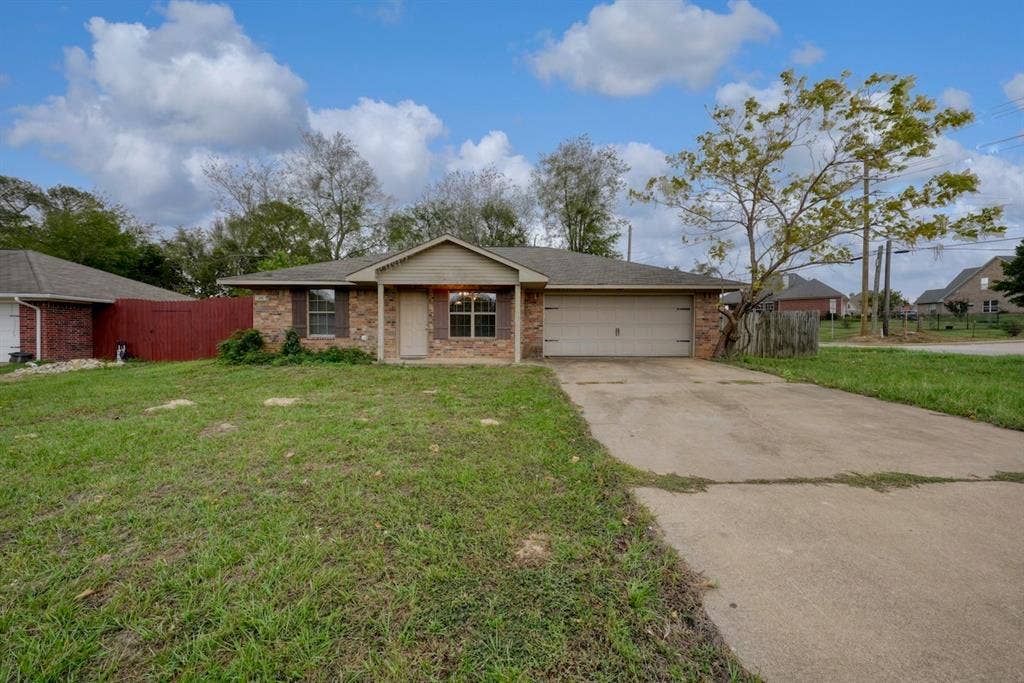 236 Shelley, Lindale, TX 75771 236 Shelley, Lindale, TX 75771