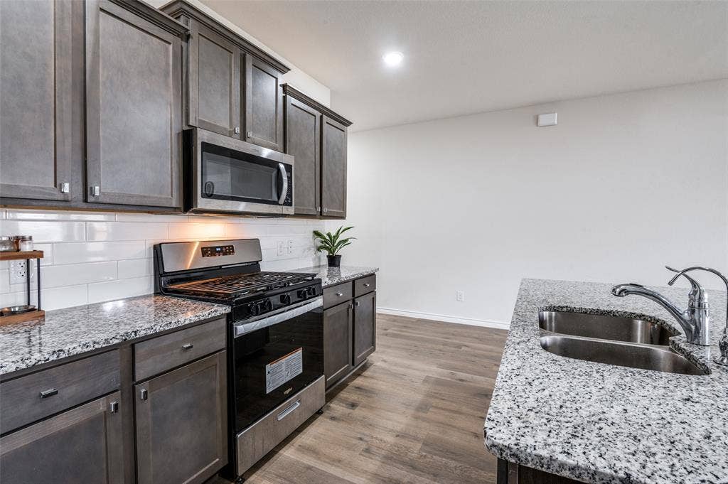 1307 Colonial Bluff Lane, Princeton, TX 75407 1307 Colonial Bluff Lane, Princeton, TX 75407