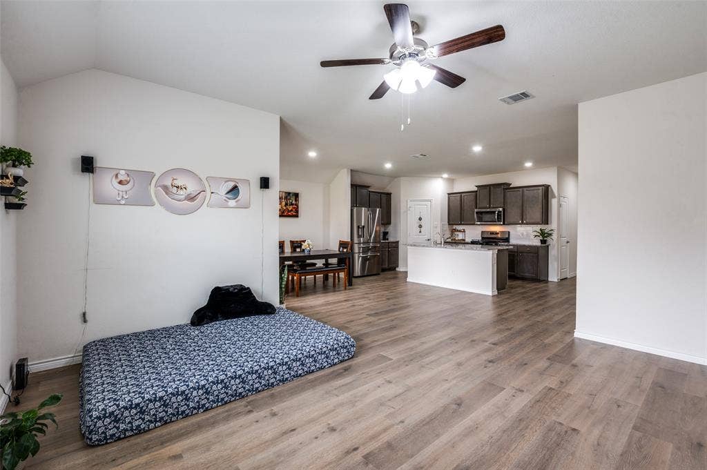 1307 Colonial Bluff Lane, Princeton, TX 75407 1307 Colonial Bluff Lane, Princeton, TX 75407