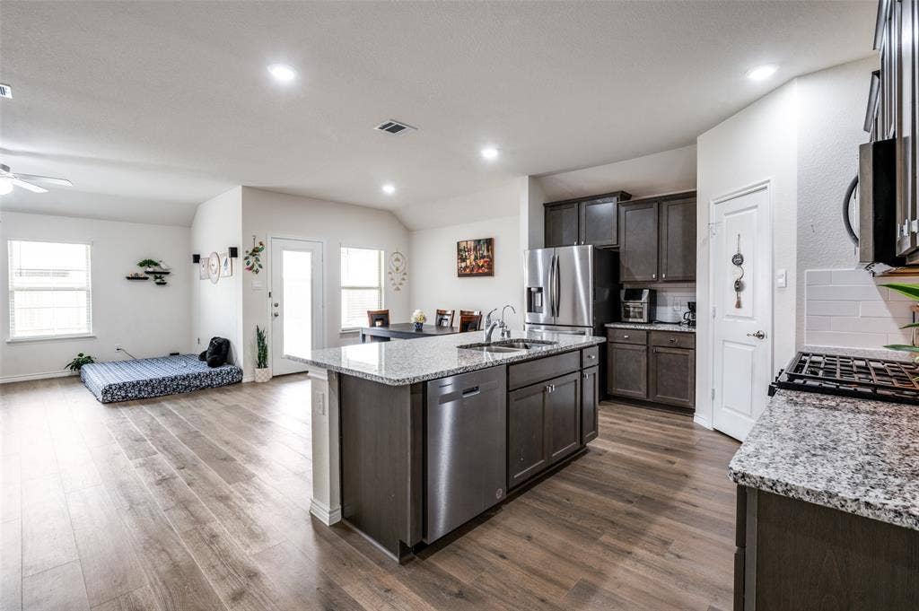1307 Colonial Bluff Lane, Princeton, TX 75407 1307 Colonial Bluff Lane, Princeton, TX 75407