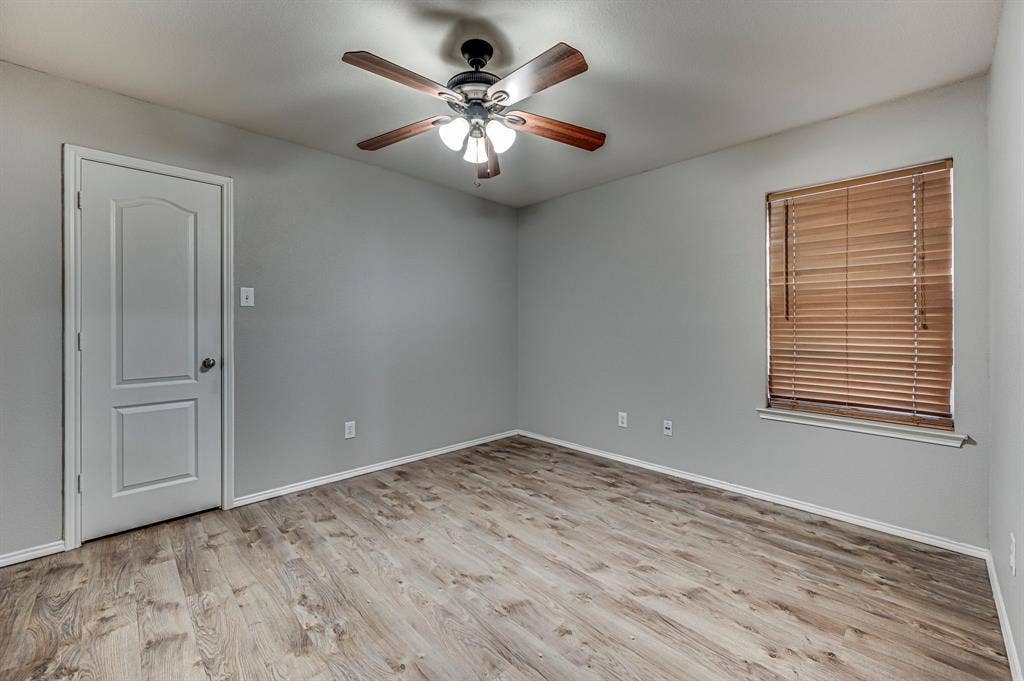 713 Escapade Court, Midlothian, TX 76065