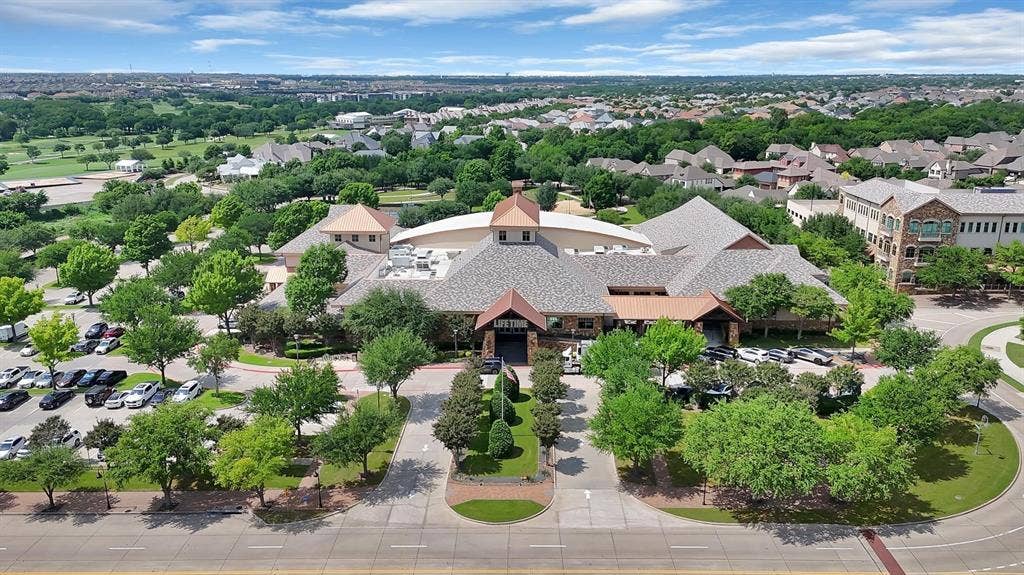 7240 San Saba Drive, McKinney, TX 75070 7240 San Saba Drive, McKinney, TX 75070