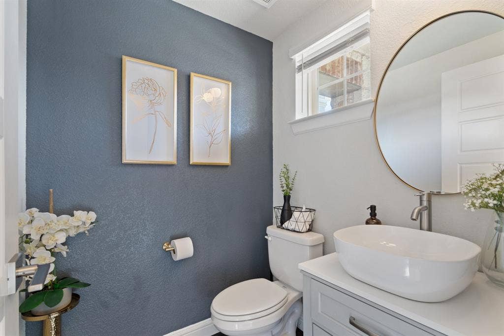 7240 San Saba Drive, McKinney, TX 75070 7240 San Saba Drive, McKinney, TX 75070