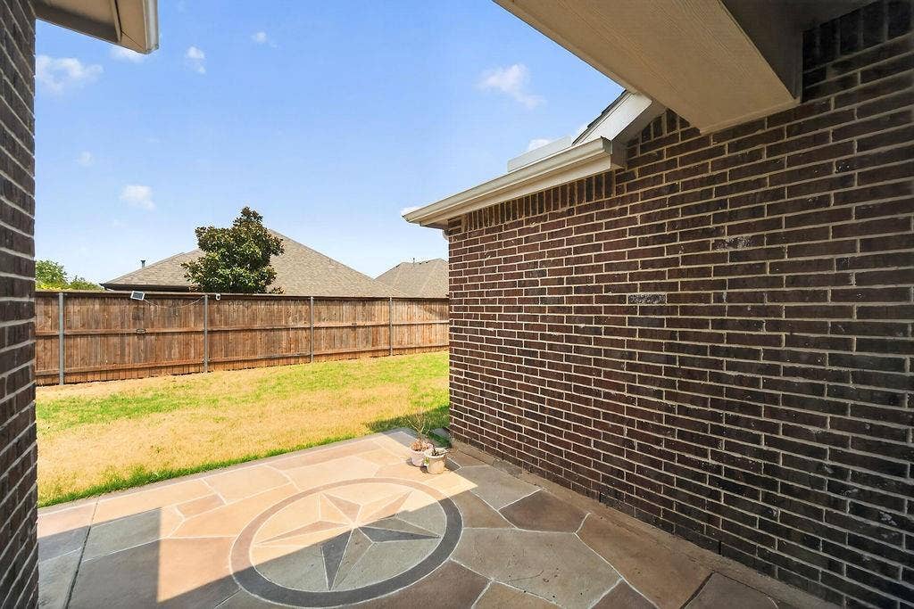 605 Stableford Street, Celina, TX 75009 605 Stableford Street, Celina, TX 75009