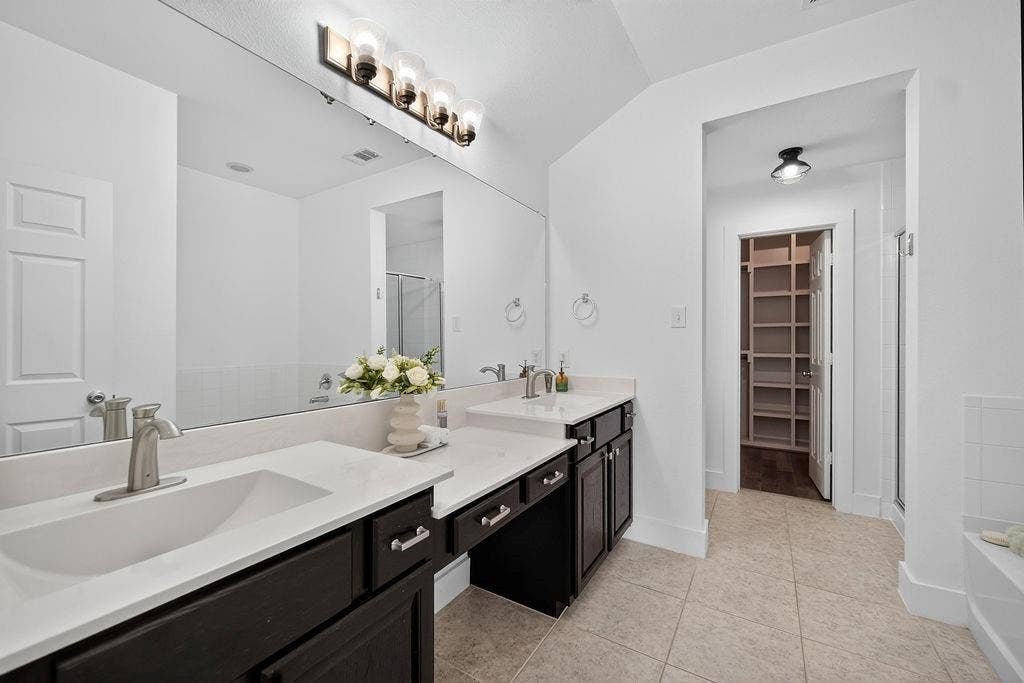 605 Stableford Street, Celina, TX 75009 605 Stableford Street, Celina, TX 75009
