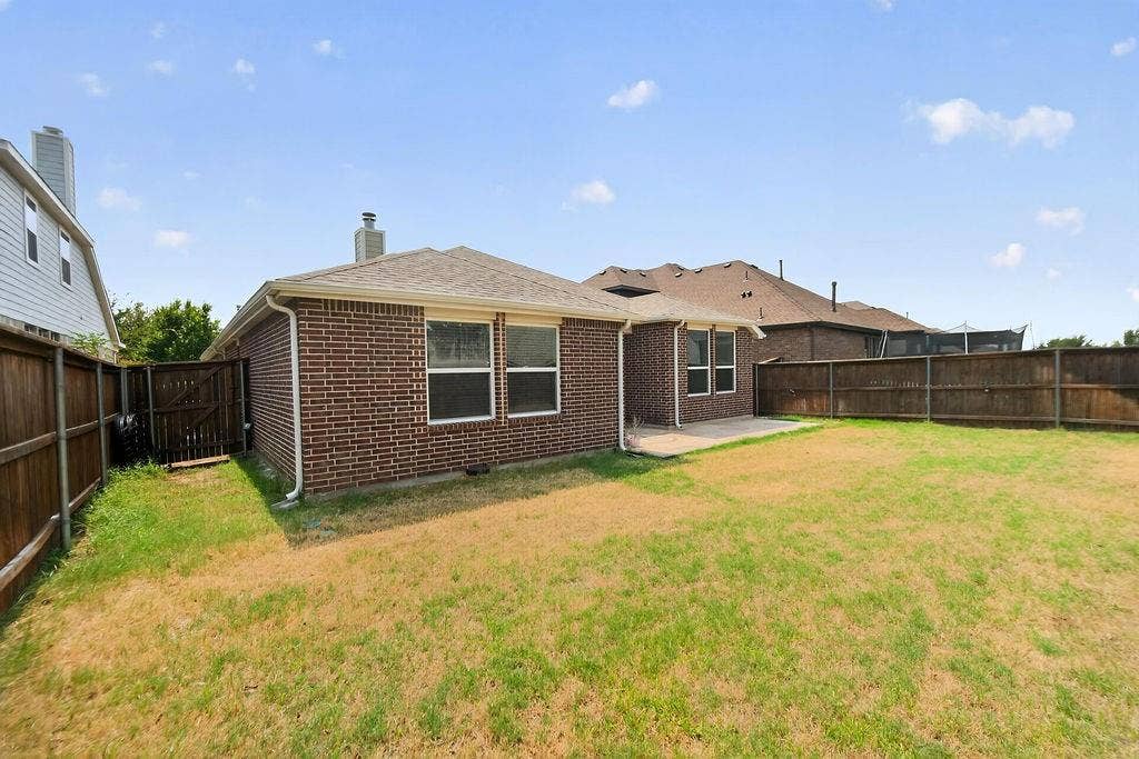 605 Stableford Street, Celina, TX 75009 605 Stableford Street, Celina, TX 75009