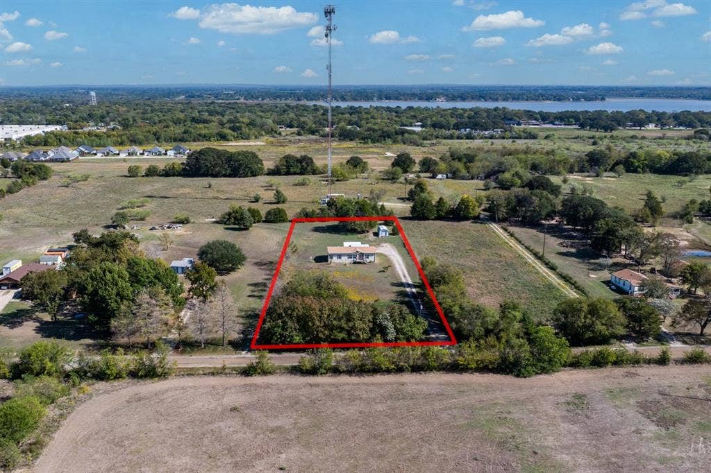 318 Luther Lane, Gun Barrel City, TX 75156 318 Luther Lane, Gun Barrel City, TX 75156