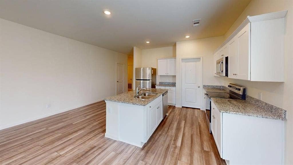 1825 Sandlin Drive, Forney, TX 75126 1825 Sandlin Drive, Forney, TX 75126