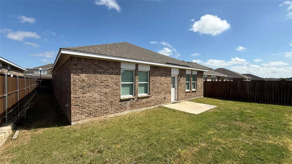 1825 Sandlin Drive, Forney, TX 75126 1825 Sandlin Drive, Forney, TX 75126