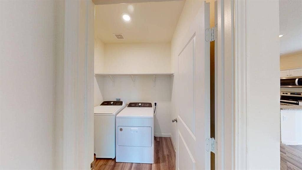 1825 Sandlin Drive, Forney, TX 75126 1825 Sandlin Drive, Forney, TX 75126