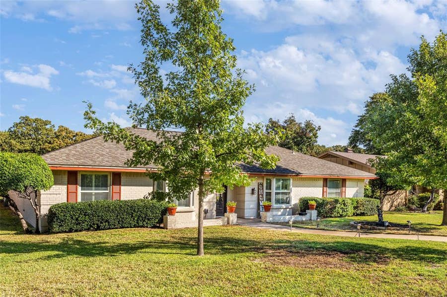 Property photo for 2407 Perryland Drive, Arlington, TX