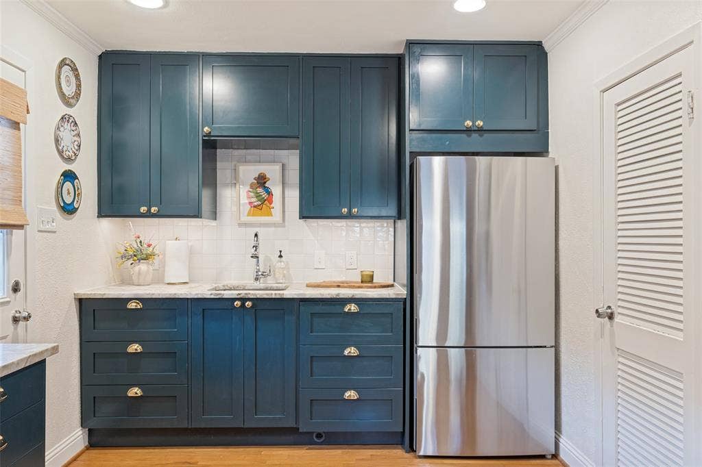 5039 N Hall Street, Dallas, TX 75235