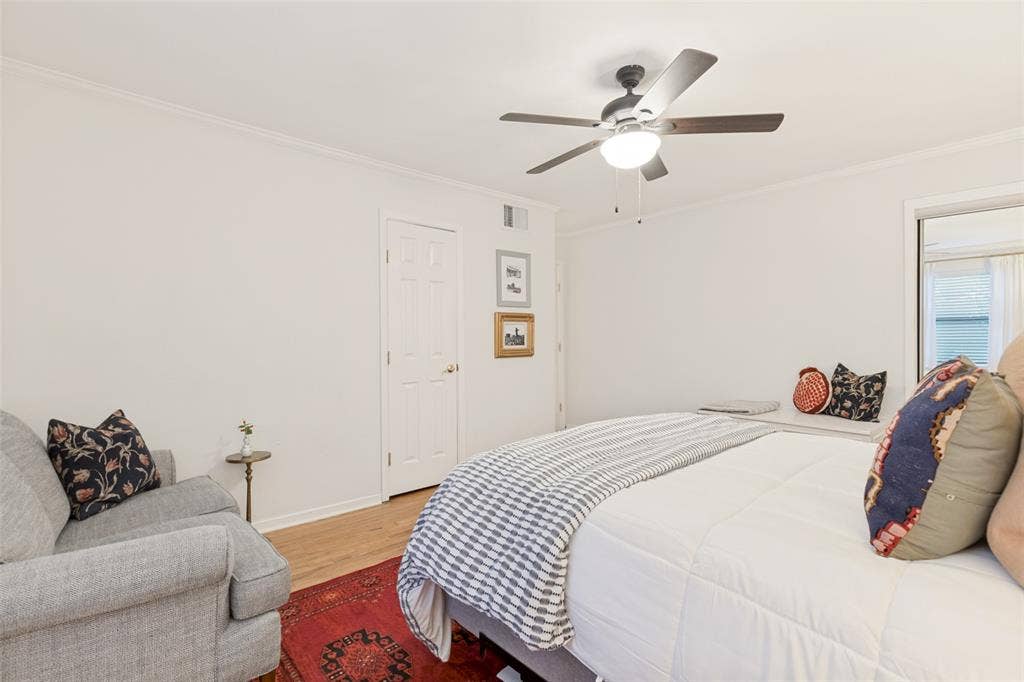 5039 N Hall Street, Dallas, TX 75235