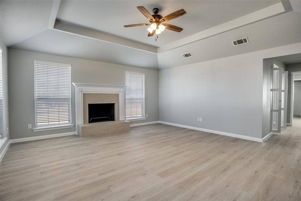 3722 Carrie Lane, St. Paul, TX 75098 3722 Carrie Lane, St. Paul, TX 75098
