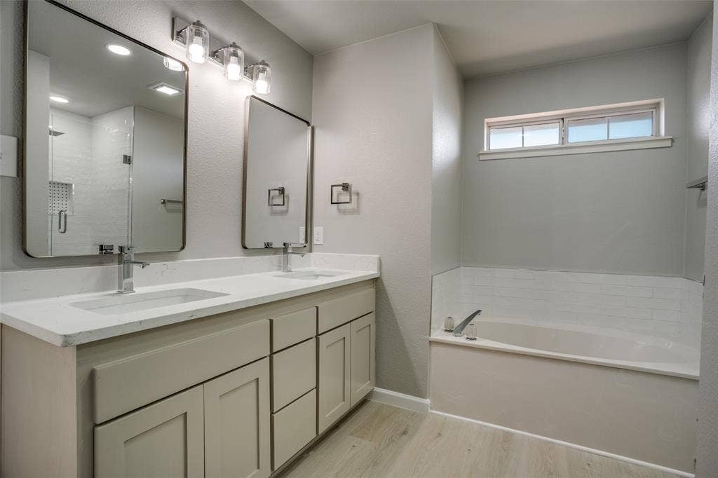 3722 Carrie Lane, St. Paul, TX 75098 3722 Carrie Lane, St. Paul, TX 75098