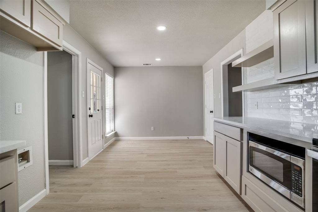 3722 Carrie Lane, St. Paul, TX 75098 3722 Carrie Lane, St. Paul, TX 75098