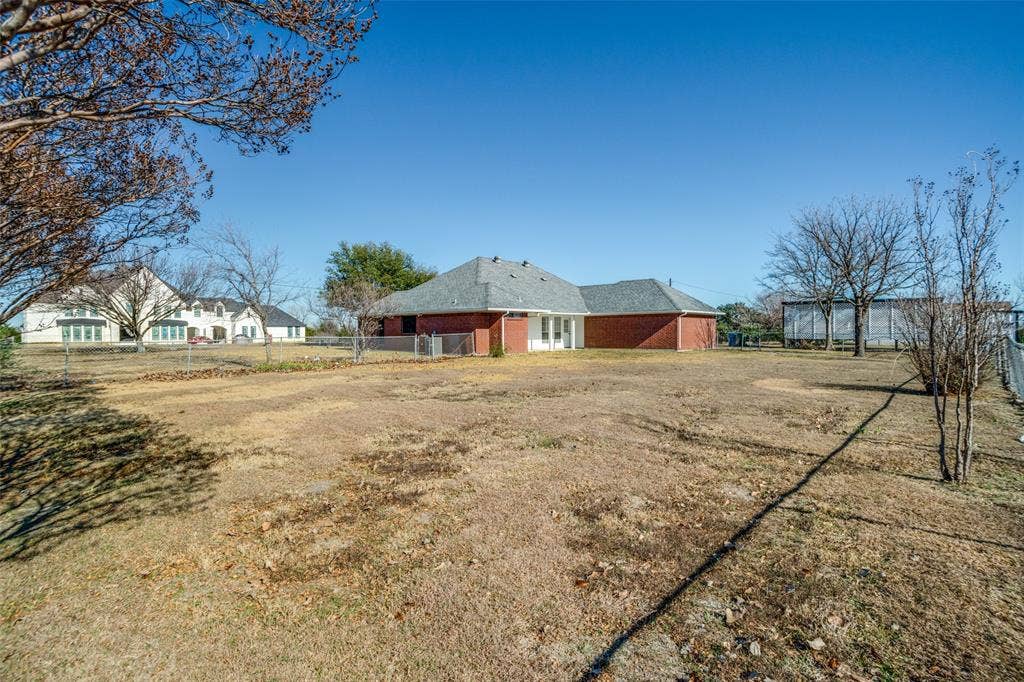 3722 Carrie Lane, St. Paul, TX 75098 3722 Carrie Lane, St. Paul, TX 75098