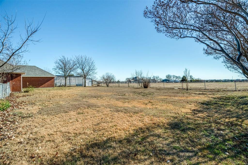 3722 Carrie Lane, St. Paul, TX 75098 3722 Carrie Lane, St. Paul, TX 75098
