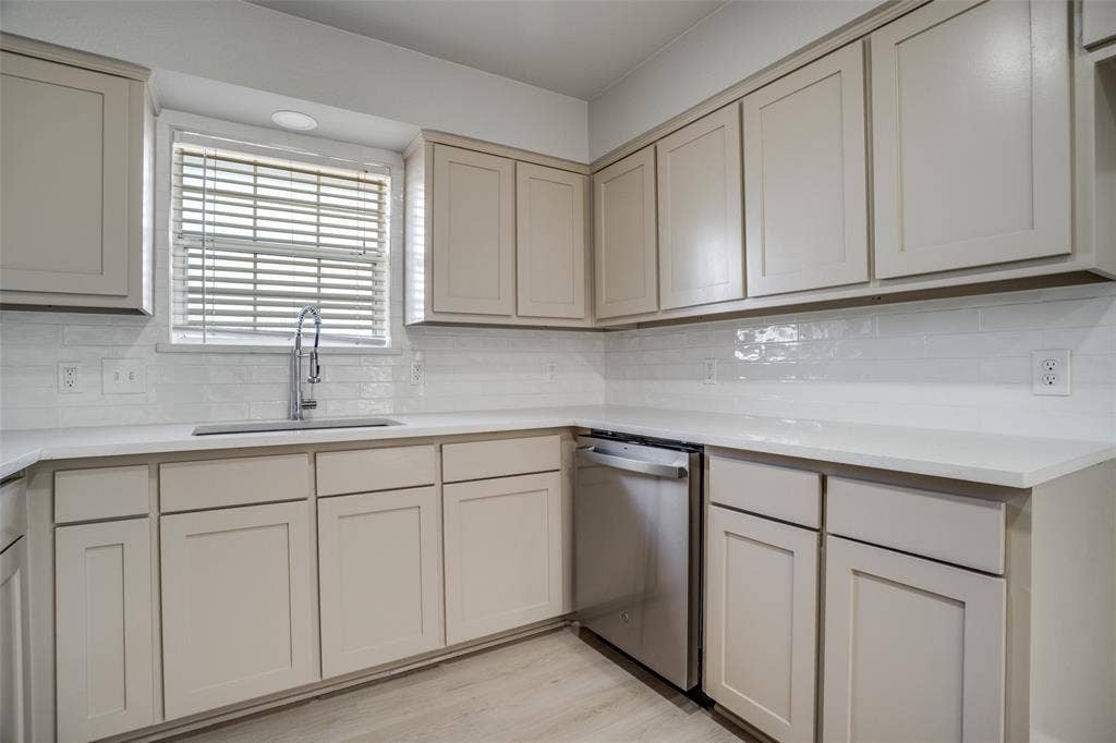 3722 Carrie Lane, St. Paul, TX 75098 3722 Carrie Lane, St. Paul, TX 75098