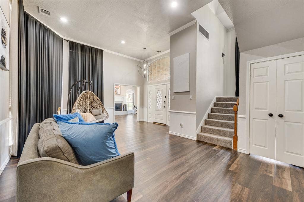 2228 Lorraine Drive, Carrollton, TX 75006 2228 Lorraine Drive, Carrollton, TX 75006