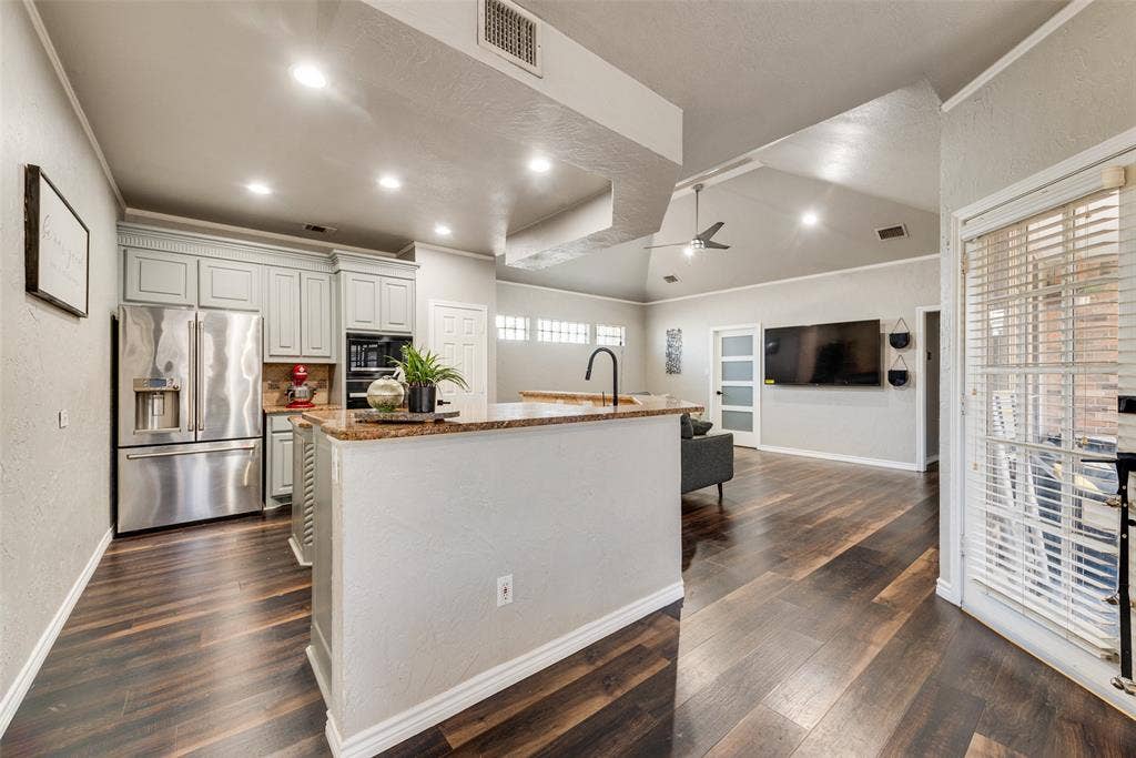 2228 Lorraine Drive, Carrollton, TX 75006 2228 Lorraine Drive, Carrollton, TX 75006